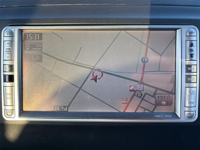 タントエグゼ カスタムＧ　純正フルエアロ１４インチＡＷ／ナビＴＶ／ＨＩＤヘッドライトフォグ／イルミネーションライト／ＥＴＣ／オーバーヘッドコンソール／スマートキー／オートエアコン／アームレスト／（17枚目）