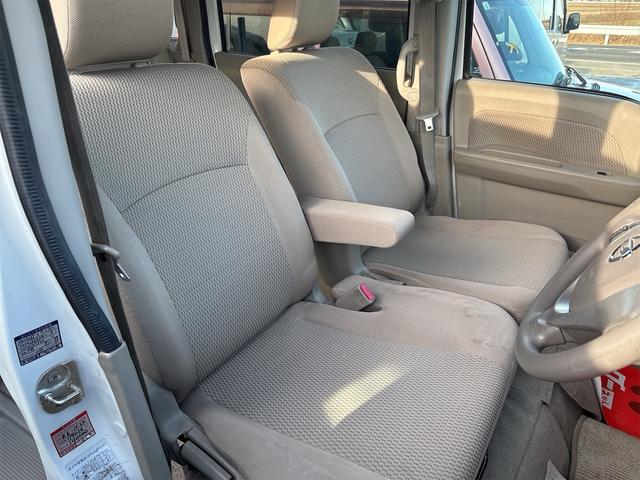 ＮＶ１００クリッパーリオ Ｇ　《４ＷＤターボ》純正フルエアロ１４インチＡＷ／プッシュスタート／衝突軽減ブレーキシステム／スマートキー／オートエアコン／アームレスト／オートステップ／デカナビＴＶＢｌｕｅｔｏｏｔｈバックカメラ／ワゴン（15枚目）