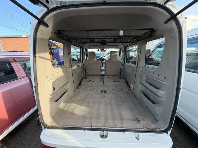 ＮＶ１００クリッパーリオ Ｇ　《４ＷＤターボ》純正フルエアロ１４インチＡＷ／プッシュスタート／衝突軽減ブレーキシステム／スマートキー／オートエアコン／アームレスト／オートステップ／デカナビＴＶＢｌｕｅｔｏｏｔｈバックカメラ／ワゴン（18枚目）