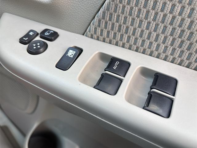 ＮＶ１００クリッパーリオ Ｇ　《４ＷＤターボ》純正フルエアロ１４インチＡＷ／プッシュスタート／衝突軽減ブレーキシステム／スマートキー／オートエアコン／アームレスト／オートステップ／デカナビＴＶＢｌｕｅｔｏｏｔｈバックカメラ／ワゴン（40枚目）