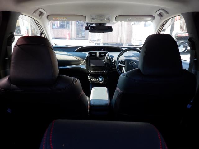 プリウス Sセーフティプラス(14枚目)