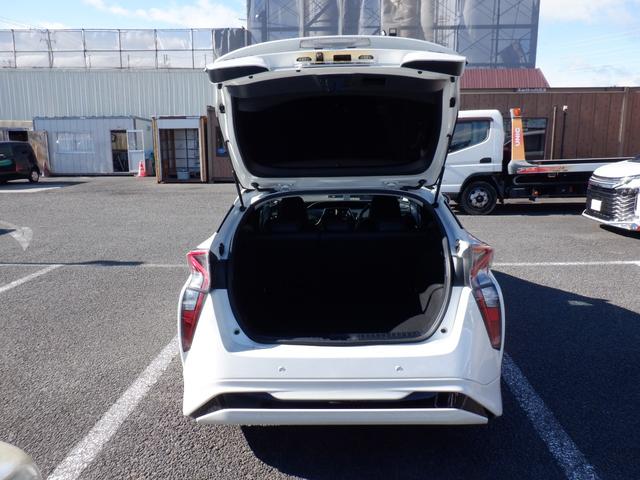 プリウス Sセーフティプラス(15枚目)