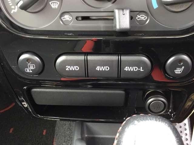 クロスアドベンチャー 660CC 軽自動車 ターボエンジン パ-トタイム4WD メモリーナビ ワンセグTV ハ-フレザーシート(本革調シートカバー) ルーフラック付き 寒冷地仕様 シートヒーター フロアマット ドアバイザー(9枚目)