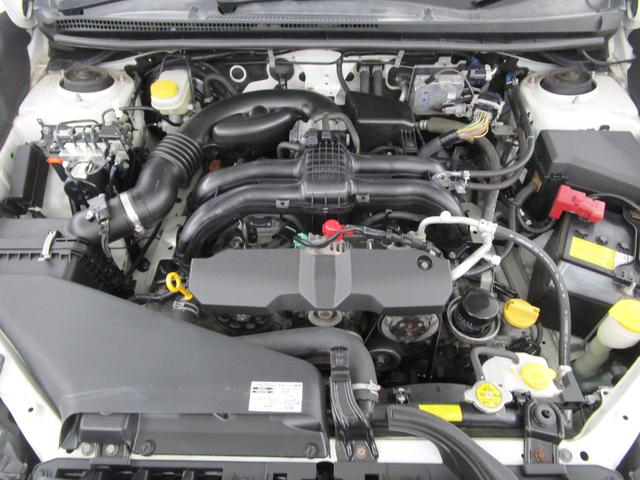 2.0i-L アイサイト 衝突被害軽減ブレーキ 車線逸脱警報システム HDDナビ DVD再生 運転席電動シート ワンオーナー クルーズコントロール スマートキー 前席シートヒーター 横滑り防止装置 ルーフレール フロアマット(22枚目)