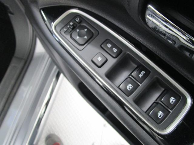 Gナビパッケージ 純正ナビ マルチアラウンドモニター 電気温水式ヒーター AC100V電源 駆動用バッテリー容量83% 車両状態評価書4.5点 衝突防止 レーダークルーズコントロール ルーフレール付き フロアマット無し(51枚目)