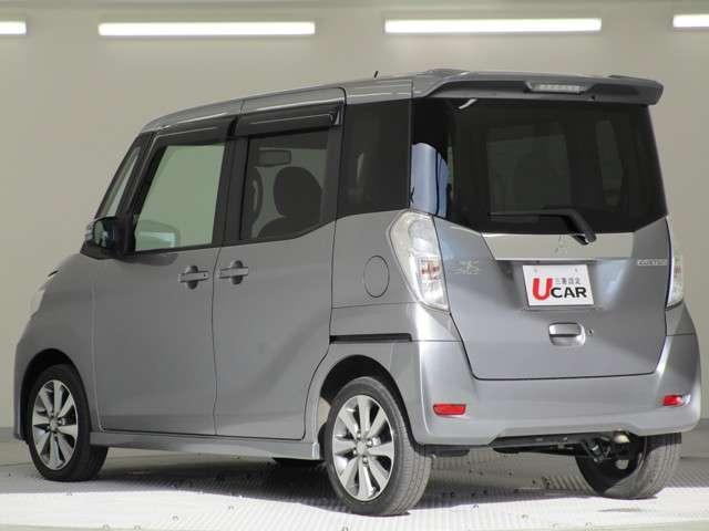 カスタムT 2WD/軽自動車/ターボエンジン/両側パワースライドドア/7インチワイドナビゲーション・バックカメラ/禁煙車/スマートキ/HIDヘッドライト&フォグランプ/車両状態評価書4.5点/プライバシーガラス/(12枚目)