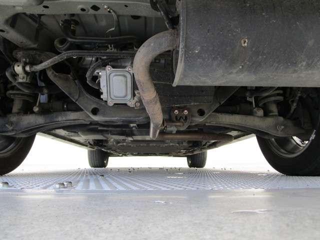 Gナビパッケージ 4WD/AC1500W電源/衝突被害軽減ブレーキ/全方位カメラ/後期モデル/レーダークルコン/三菱リモートコントロール/駆動用バッテリー79%/車両状態評価書4.5点/運パワーシート/電動リヤゲート(16枚目)