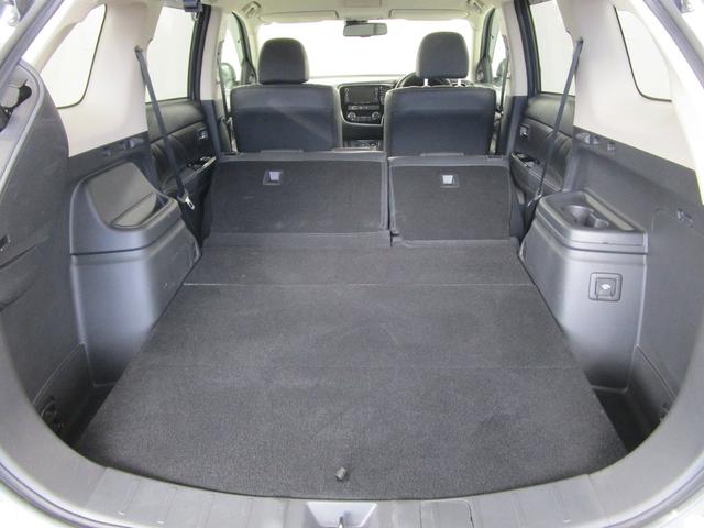 Gナビパッケージ 4WD/AC1500W電源/衝突被害軽減ブレーキ/全方位カメラ/後期モデル/レーダークルコン/三菱リモートコントロール/駆動用バッテリー79%/車両状態評価書4.5点/運パワーシート/電動リヤゲート(27枚目)