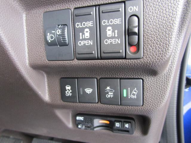 G・ホンダセンシング /2WD/1.5L/3列シート6人乗り/禁煙/SDナビ(パナソニックストラーダ)/バックカメラ/左右両側電動スライドドア/被害軽減ブレーキ/車線逸脱警報/アダプティブクルーズコントロール/ETC車載器(46枚目)