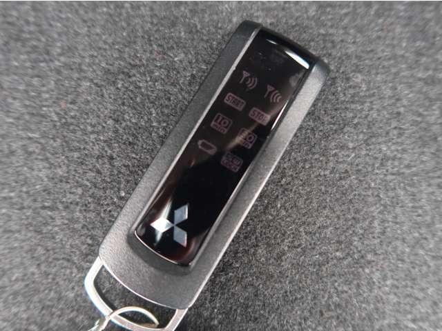 24Gセーフティパッケージ 4WD 禁煙車 メモリーナビ+バックカメラ 衝突被害軽減 e-Assist ETC オートクルーズ クリアランスソナー LEDヘッドランプ デュアルエアコン ワンセグ 3列シート エンジンスターター(21枚目)