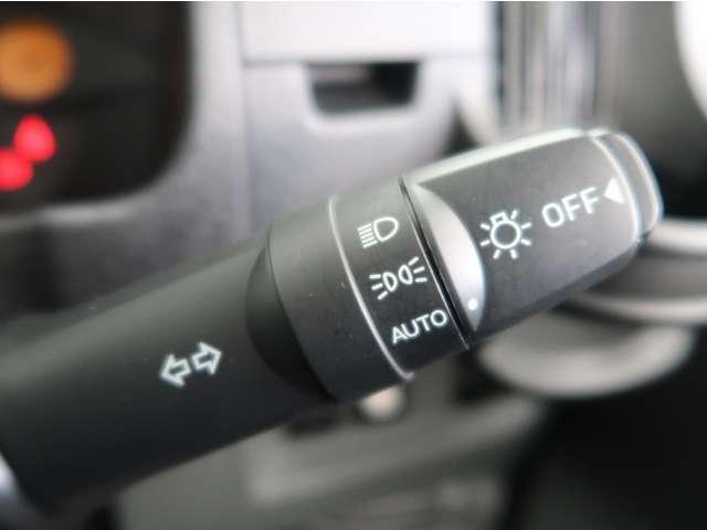 ミニキャブ・ミーブ ＣＤ　１６．０ｋｗｈ　４シーター　電池容量１００％　急速充電　試乗車　キーレスエントリーシステム（プレ空調スターター機能付）プライバシーガラス　リヤアンダーミラー　ダイヤモンドキーパー　シートヒーター　３年間走行距離無制限三菱認定保証（7枚目）