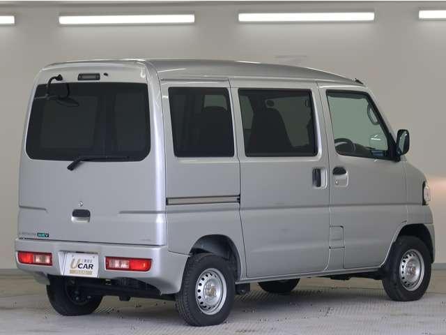 ミニキャブ・ミーブ ＣＤ　１６．０ｋｗｈ　４シーター　電池容量１００％　急速充電　試乗車　キーレスエントリーシステム（プレ空調スターター機能付）プライバシーガラス　リヤアンダーミラー　ダイヤモンドキーパー　シートヒーター　３年間走行距離無制限三菱認定保証（17枚目）