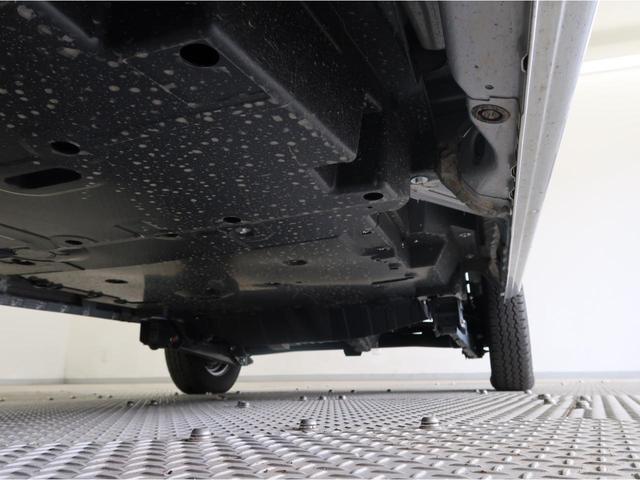 ミニキャブ・ミーブ ＣＤ　１６．０ｋｗｈ　４シーター　電池容量１００％　急速充電　試乗車　キーレスエントリーシステム（プレ空調スターター機能付）プライバシーガラス　リヤアンダーミラー　ダイヤモンドキーパー　シートヒーター　３年間走行距離無制限三菱認定保証（41枚目）