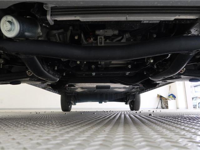 ミニキャブ・ミーブ ＣＤ　１６．０ｋｗｈ　４シーター　電池容量１００％　急速充電　試乗車　キーレスエントリーシステム（プレ空調スターター機能付）プライバシーガラス　リヤアンダーミラー　ダイヤモンドキーパー　シートヒーター　３年間走行距離無制限三菱認定保証（44枚目）