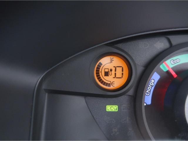 ミニキャブ・ミーブ ＣＤ　１６．０ｋｗｈ　４シーター　電池容量１００％　急速充電　試乗車　キーレスエントリーシステム（プレ空調スターター機能付）プライバシーガラス　リヤアンダーミラー　ダイヤモンドキーパー　シートヒーター　３年間走行距離無制限三菱認定保証（48枚目）