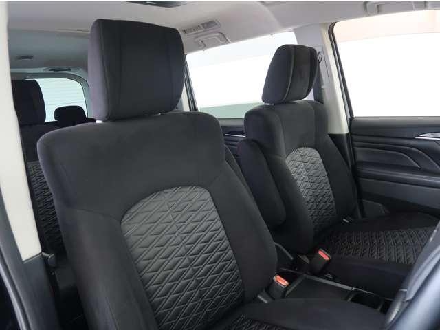 デリカＤ：５ アーバンギア　Ｇパワーパッケージ　モード切替４ＷＤ　８速ＡＴ　クリーンデイーゼルターボ　７人乗り　純正１０．１型ナビ＋アルパイン後席モニター　全方位カメラ　ワンオーナー　シートヒーター　パワーゲート　寒冷地仕様　ＡＣ１００Ｖ１５００Ｗ電源　ＬＥＤヘッドライト（15枚目）