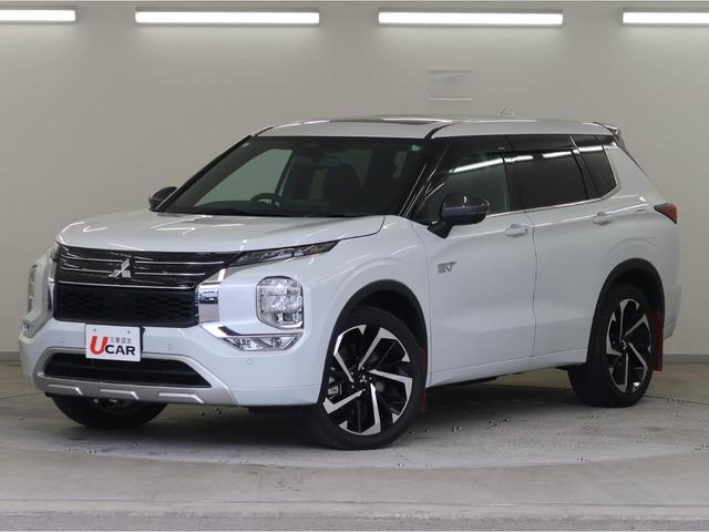 アウトランダーＰＨＥＶ Ｐ　パノラマサンルーフ　本革　ＢＯＳＥプレミアムスピーカー　純正スマートフォン連携ナビ　全方位カメラ　駆動用バッテリー容量９６％　ワンオーナー　パワーシート　パワーゲート　ＡＣ１００Ｖ電源１５００Ｗ給電（24枚目）