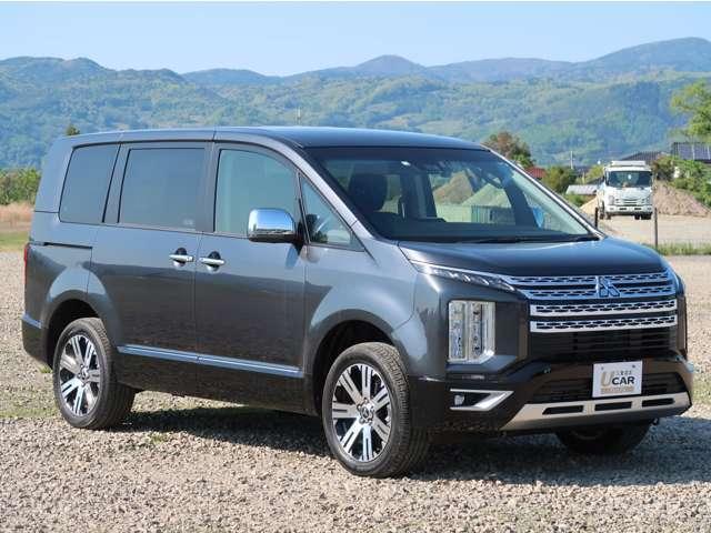 デリカＤ：５ Ｐ　４ＷＤ　試乗車ＵＰ　３列シート７人乗り　パナソニックメモリーナビ　全方位カメラ　ダイヤモンドキーパーコーティング　電動サイドステップ　誤発進抑制機能　寒冷地仕様　シートヒーター　電動リヤゲート　禁煙（15枚目）