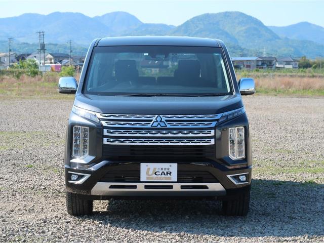 デリカＤ：５ Ｐ　４ＷＤ　試乗車ＵＰ　３列シート７人乗り　パナソニックメモリーナビ　全方位カメラ　ダイヤモンドキーパーコーティング　電動サイドステップ　誤発進抑制機能　寒冷地仕様　シートヒーター　電動リヤゲート　禁煙（22枚目）