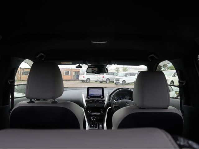 エクリプスクロスＰＨＥＶ Ｐ　４ＷＤ　白本革（ライトグレー）純正スマホ連携ナビ　全方位カメラ　駆動用バッテリー容量残８３．９％　禁煙車　ＡＣ１００Ｖ電源１５００Ｗ給電　ＥＴＣ２．０　ドラレコ前後カメラ　前後シート・ハンドルヒーター（64枚目）