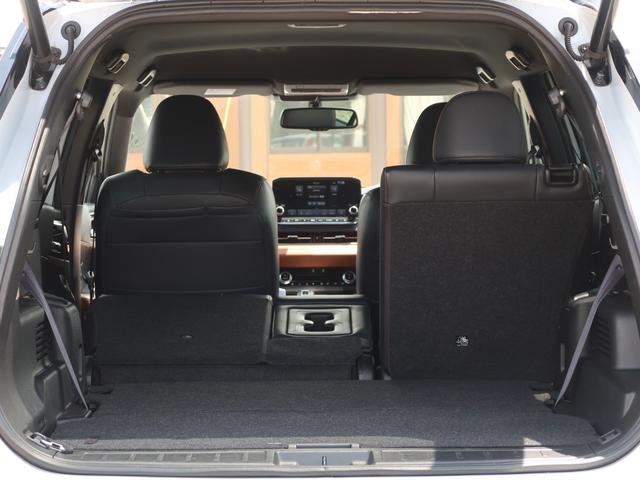 アウトランダーＰＨＥＶ Ｐ　４ＷＤ　黒本革　ＢＯＳＥプレミアムスピーカー　ルーフレール　純正スマホ連携ナビ　全方位カメラ　駆動用バッテリー容量残９５％　ＥＴＣ２．０　ワイヤレス充電対応　ワンオーナー　リフレッシュ機能パワーシート（77枚目）