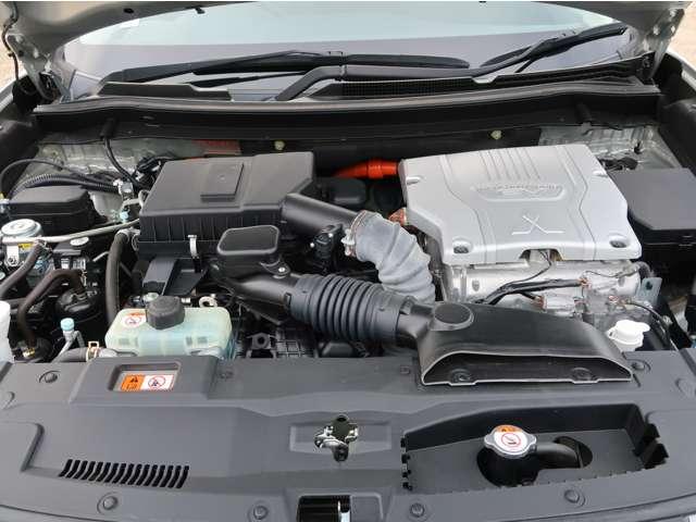 アウトランダーＰＨＥＶ Ｇプラスパッケージ　４ＷＤ　禁煙車　純正スマホ連携ナビ　全方位カメラ　駆動用バッテリー容量残８８％　ワンオ－ナ－　後退時・後側方車両検知警報機能　ハンドルヒーター　前後ドライブレコーダー　ＡＣ１００電源１５００Ｗ給電（15枚目）