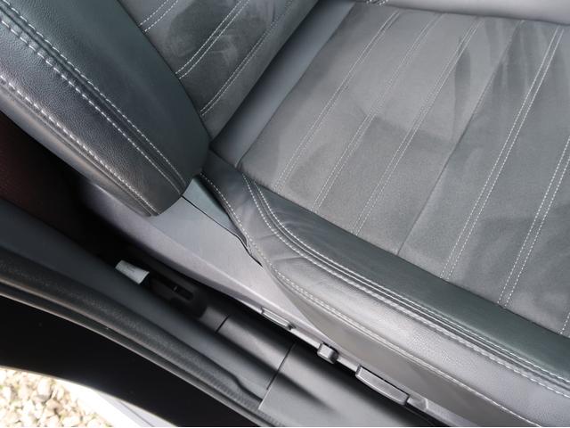 アウトランダーＰＨＥＶ Ｇ　４ＷＤ　２．４Ｌプラグインハイブリッド　ＡＣ１００Ｖ電源１５００Ｗ給電　駆動用バッテリー容量残８６％　後退時・後側方車両検知警報機能（レーンチェンジアシスト付き）禁煙　シートヒーター　ハンドルヒーター（22枚目）