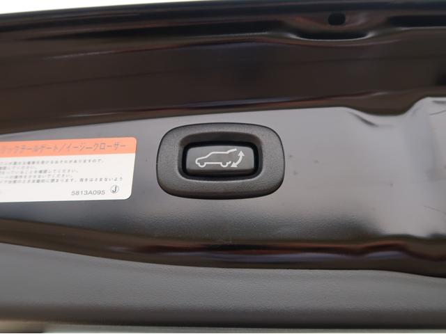 アウトランダーＰＨＥＶ Ｇ　４ＷＤ　２．４Ｌプラグインハイブリッド　ＡＣ１００Ｖ電源１５００Ｗ給電　駆動用バッテリー容量残８６％　後退時・後側方車両検知警報機能（レーンチェンジアシスト付き）禁煙　シートヒーター　ハンドルヒーター（39枚目）
