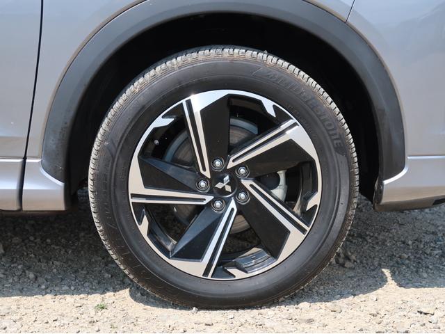 エクリプスクロスＰＨＥＶ Ｐ　プラグインハイブリッド４ＷＤ　駆動用バッテリー容量残８８％　純正スマホ連携ナビ　全方位カメラ　ＥＴＣ２．０　ＡＣ１００Ｖ電源１５００Ｗ給電　ステアリングヒーター　ドラレコ　ワンオーナー　シートヒーター（47枚目）