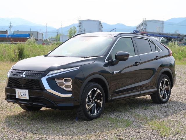 エクリプスクロスＰＨＥＶ Ｐ　４ＷＤ　プラグインハイブリッド　試乗車ＵＰ（レンタカー登録）電動パノラマサンル－フ　駆動用バッテリー容量残９４％　電気温水式ヒーター　電動リヤゲ－ト　純正スマートフォン連携ナビ　全方位カメラ　ＥＴＣ（23枚目）