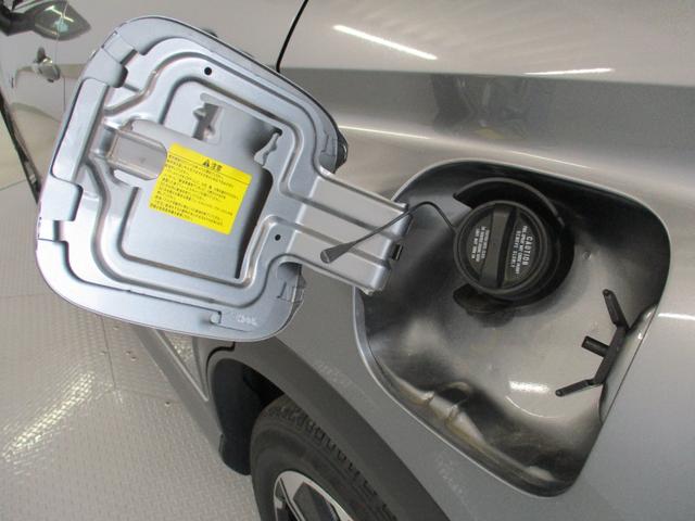 エクリプスクロスＰＨＥＶ Ｐ　試乗車　電気温水ＨＴ　サンルーフ　ナビ　全方位カメラ　駆動用バッテリー容量残９０　レーダークルコン　電動リヤゲート　パワーシート　後側方車両検知警報機能　ルーフレール　ＡＣ１００Ｖ電源１５００Ｗ給電（27枚目）