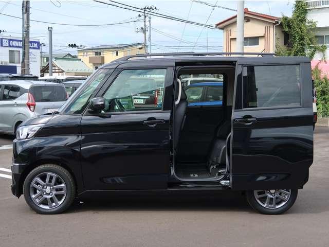 デリカミニ Ｔ　プレミアム　軽クロスオーバー　純正ナビ　全方位カメラ　ハンドルヒーター　シートヒーター　ハイブリット　プラズマクラスター付リヤサーキュレーター　ロールサンシェード　マイパイロット　両側電動スライドドア　試乗車ＵＰ（19枚目）