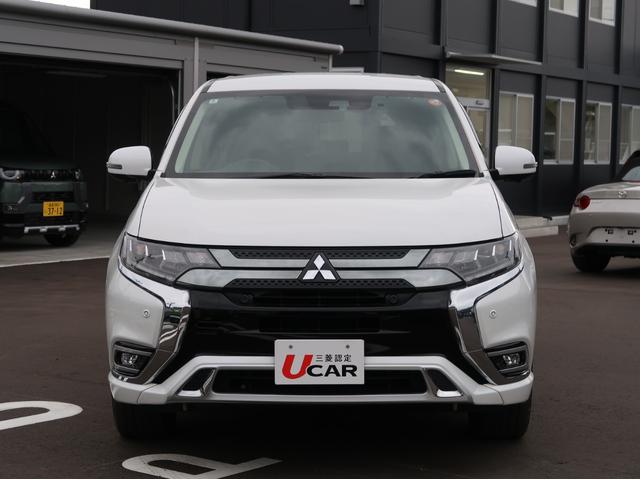 アウトランダーＰＨＥＶ Ｇ　禁煙　電気温水式ヒーター　後側方車両検知　ナビ　後席モニター　ワンオーナー　駆動用バッテリー容量残７８％　シートハンドルヒーター　パワーシート　オートマチックハイビーム　ＡＣ１００Ｖ電源１５００Ｗ給電（55枚目）