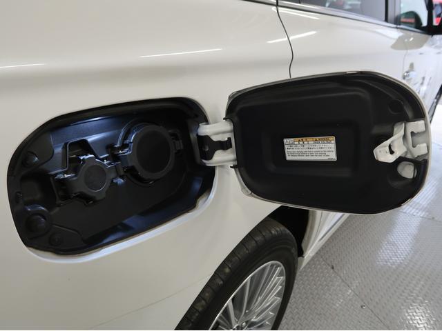 アウトランダーＰＨＥＶ Ｇ　禁煙　電気温水式ヒーター　後側方車両検知　ナビ　後席モニター　ワンオーナー　駆動用バッテリー容量残７８％　シートハンドルヒーター　パワーシート　オートマチックハイビーム　ＡＣ１００Ｖ電源１５００Ｗ給電（63枚目）