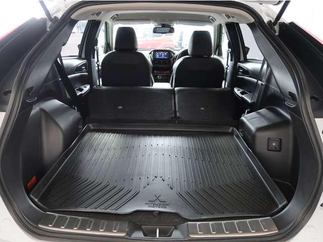 エクリプスクロスＰＨＥＶ Ｇ　禁煙　残存８９　ワンオ－ナ－　純正ナビ　リヤカメラ　電動ブレーキ（オートホールド）　レーダークルーズコントロール　前席シートヒーター　ハンドルヒーター　１５００Ｗ給電ＡＣ１００Ｖ電源　オートハイビーム（14枚目）