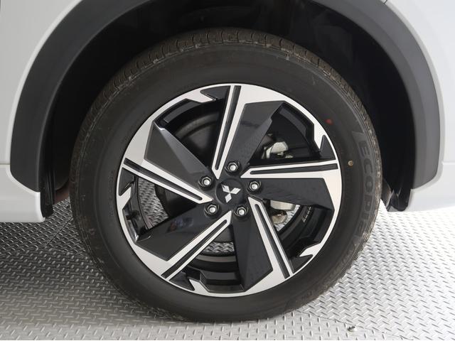 エクリプスクロスＰＨＥＶ Ｇ　禁煙　残存８９　ワンオ－ナ－　純正ナビ　リヤカメラ　電動ブレーキ（オートホールド）　レーダークルーズコントロール　前席シートヒーター　ハンドルヒーター　１５００Ｗ給電ＡＣ１００Ｖ電源　オートハイビーム（66枚目）