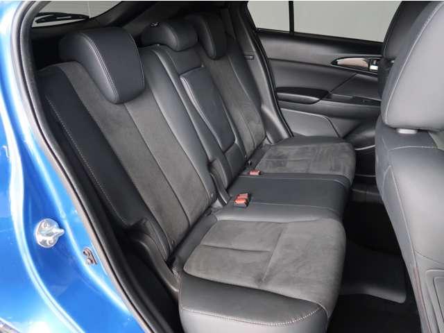 エクリプスクロスＰＨＥＶ Ｐ　電気温水式ヒーター　リモートコントロールナビ　全方位カメラ　ＥＴＣ２．０　ＡＣ１００Ｖ電源１５００Ｗ給電　後側方車両検知警報機能　ヘッドアップデイスプレー　ワンオーナー　寒冷地仕様　シートヒーター（13枚目）