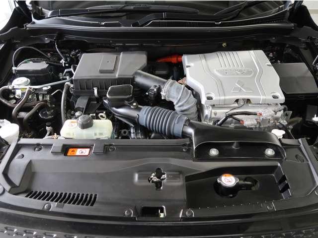 エクリプスクロスＰＨＥＶ Ｐ　バッテリー容量残８７　電気温水ヒーター　禁煙　純正ナビ全方位カメラ　ワンオーナー　ＡＣ１００Ｖ１５００Ｗ給電　ＥＴＣ２．０　後側方車両検知警報機能　ハンドルヒーター　１年間走行距離無制限認定中古車保証（10枚目）