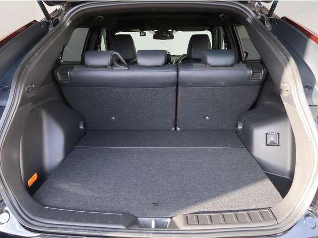 エクリプスクロスＰＨＥＶ Ｐ　バッテリー容量残８７　電気温水ヒーター　禁煙　純正ナビ全方位カメラ　ワンオーナー　ＡＣ１００Ｖ１５００Ｗ給電　ＥＴＣ２．０　後側方車両検知警報機能　ハンドルヒーター　１年間走行距離無制限認定中古車保証（14枚目）