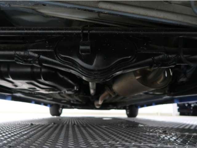 デリカD:2 ハイブリッドMZ 全方位カメラパッケージ 禁煙 純正ナビ 衝突軽減B 踏み間違い防止 両側電動スライドドア ワンオーナー ロールサンシェード テーブル 1年間走行距離無制限中古車保証 アイドリングストップ Bluetooth シートヒータ-(14枚目)