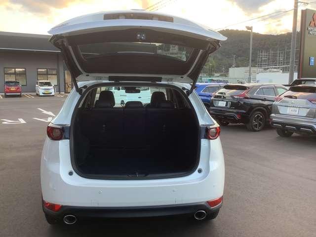 ＣＸ－５ ＸＤ　Ｌパッケージ　禁煙　本革　純正ナビ　全方位カメラ　電動リヤ（17枚目）