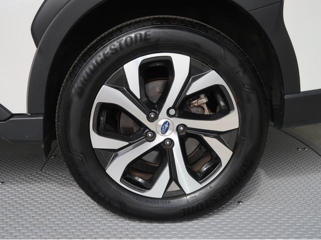 助手席側リヤタイヤです。