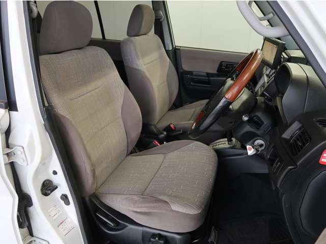 パジェロイオ ＴＲ　禁煙　ナルディステアリング　フォグランプ（8枚目）