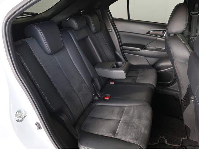 エクリプスクロスPHEV P バッテリー容量90 純正ナビ全方位カメラ キ-パ-コ-ト レーダークルーズ オートハイビーム シートハンドルヒーター 1500W給電AC100V電源 リモートコントロール 電動リヤゲート 禁煙 試乗車(60枚目)