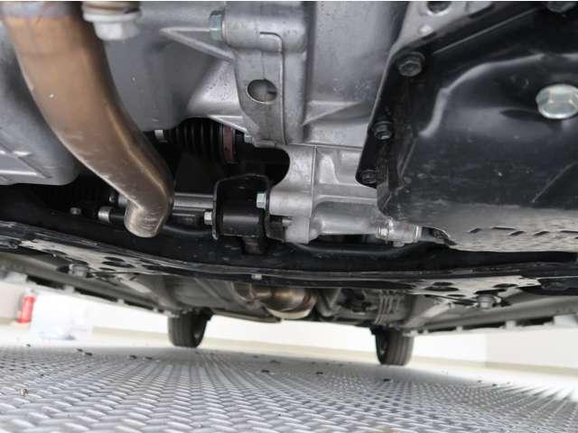 スペーシアカスタム ハイブリッドXSターボ 2WD 全方位カメラ付純正ナビ スズキコネクト対応 禁煙 フルセグTV サーキュレーター 電動パーキングブレーキ 両側電動スライドドア レーダークルーズ LEDヘッドライト 軽自動車 車両状態評価5点(15枚目)