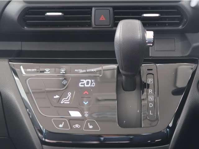 eKクロススペース G 純正7型ナビ+バックカメラ ハンズフリーオートスライド 助手席側電動スラ シートヒーター 車両状態評価4.5点 1年間走行距離無制限中古車保証(延長可)アイドリングストップ 衝突防止 オートハイビーム(9枚目)