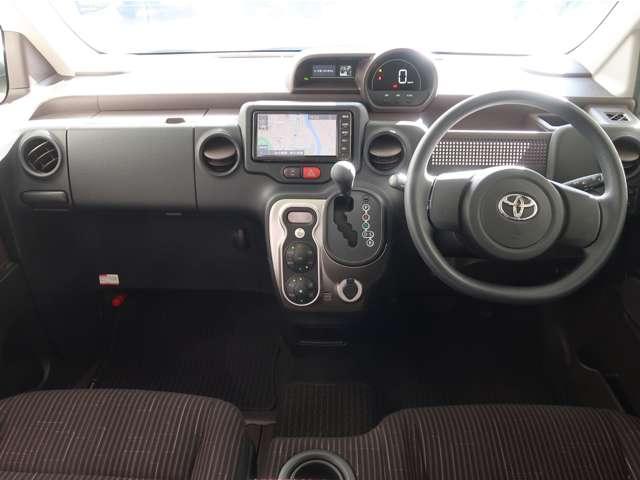 スペイド Ｙ　２ＷＤ　禁煙　純正ナビ　助手席側スライドドア（3枚目）