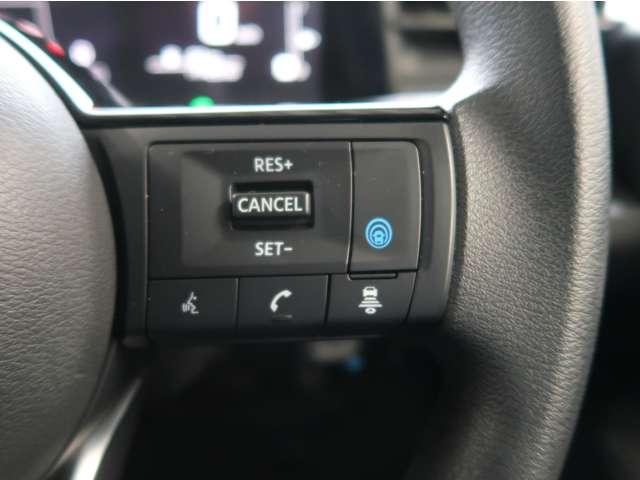 ノート Ｘ　２ＷＤ　禁煙車　純正ナビ　全方位カメラ　ＥＴＣ２．０（7枚目）