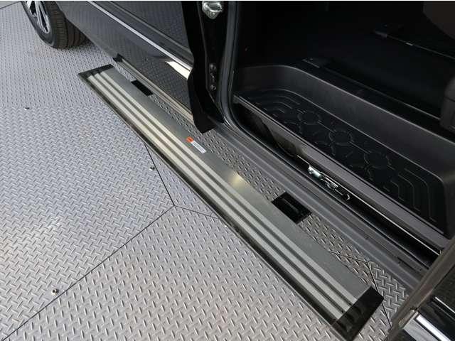 デリカD:5 P 禁煙 後席モニター 電動サイドステップ ワ(4枚目)