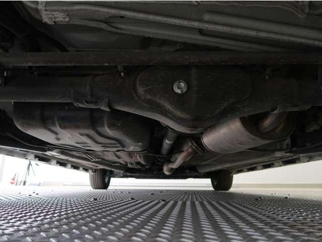 デリカＤ：２ カスタムハイブリッドＭＶ　全方位カメラパッケージ　禁煙　楽ナビ　両側電動スライドドア衝突防止（14枚目）